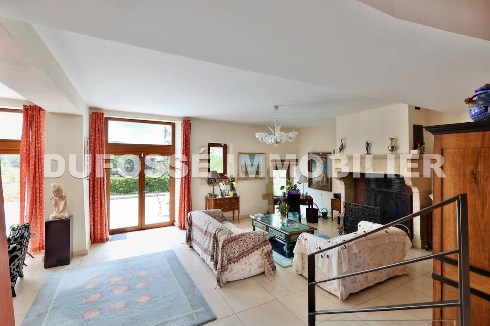 Bien d’exception à vendre : un château Villefranche-sur-Saône  XIème siècle, prêt à vivre