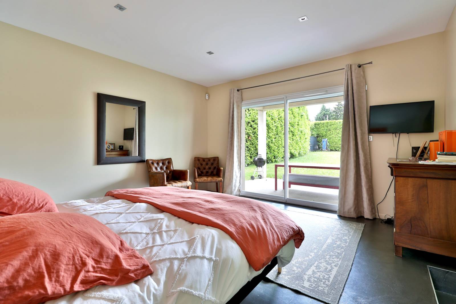 La Tour-de-Salvagny maison familiale 226 m² 5 chambres + bureau