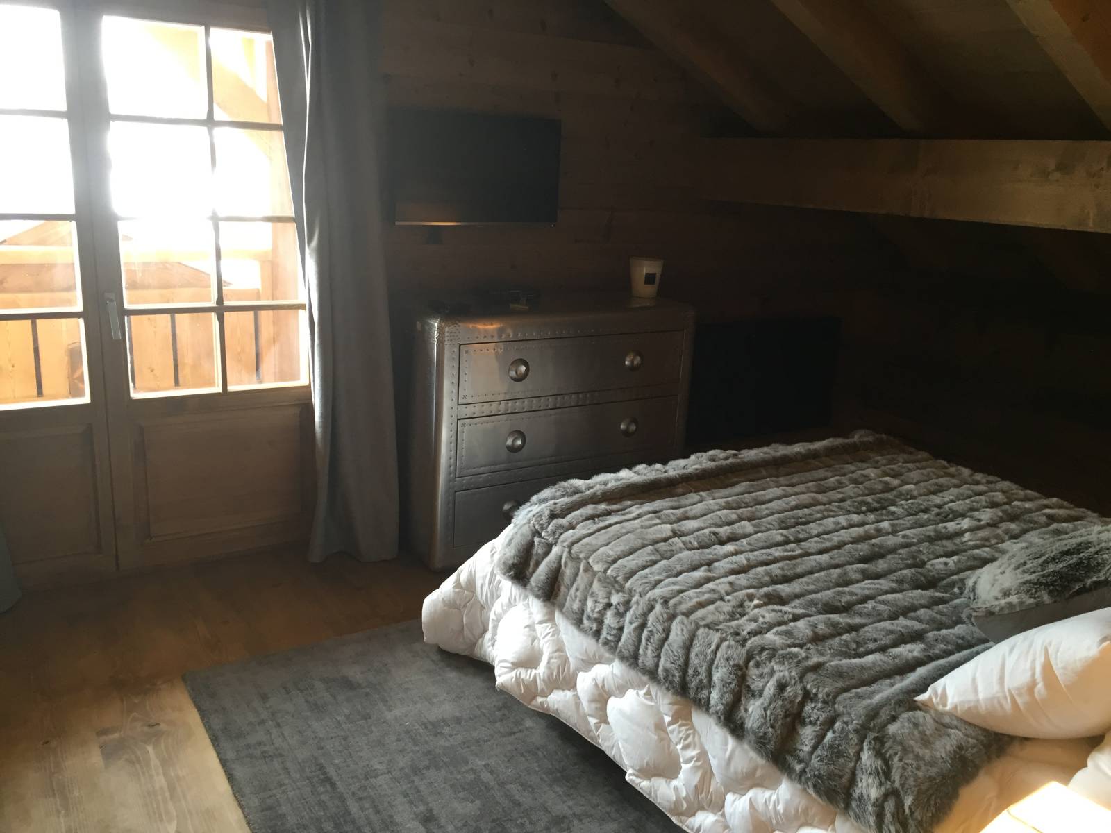 La Joue du Loup, Dévoluy, superbe chalet 4 chambres au calme sans vis-à-vis