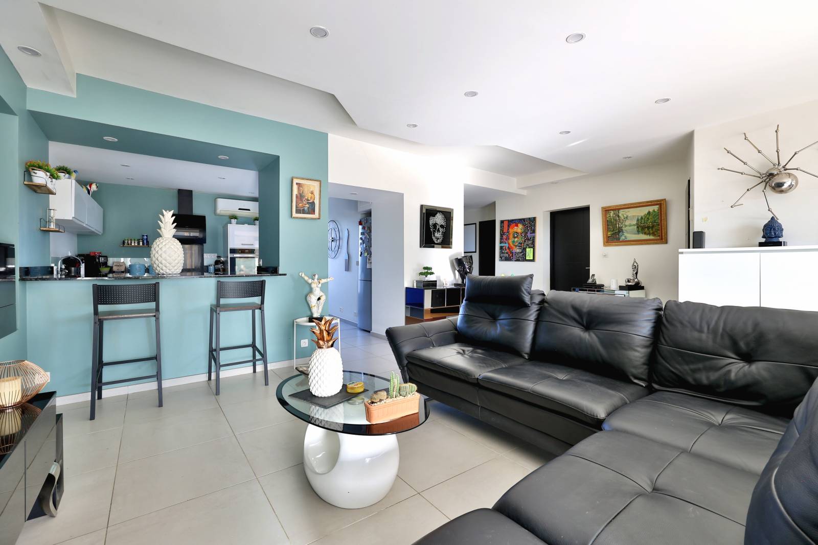 Maison de 270 m2 disponible à la vente à Saint-Georges-d'Espéranche