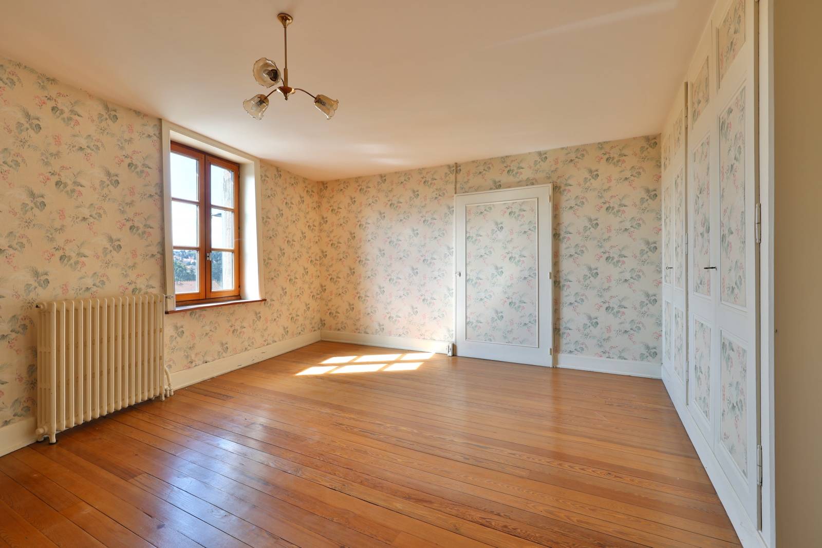 Une des Chambres de l' habitation à rénover 