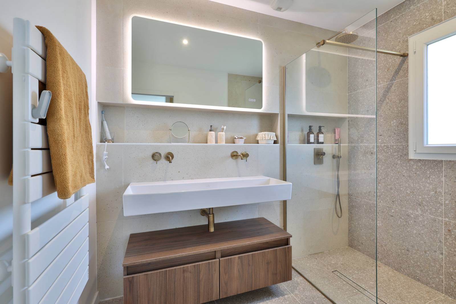 La Tour-de-Salvagny - villa contemporaine 190 m² - 5ch
