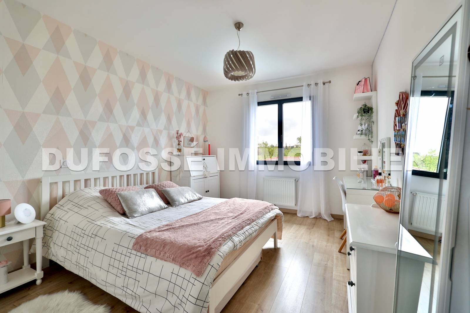 La Tour-de-Salvagny, villa contemporaine 5 ch secteur prisé