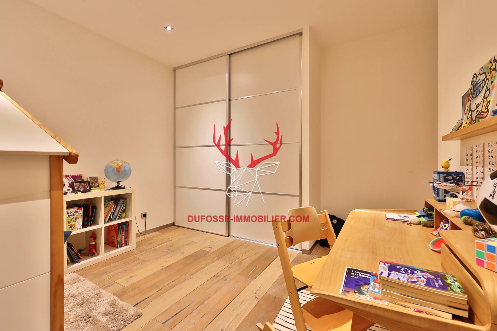 Saint-Cyr-au-Mont-d'Or, maison contemporaine de plain pied