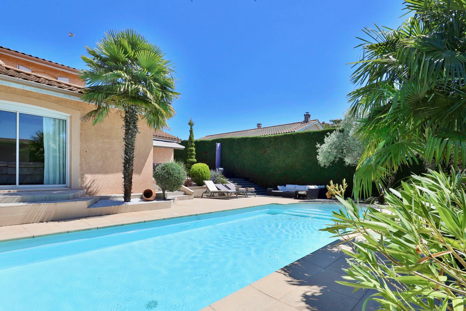 Lentilly maison 6 pièces 185 m² avec piscine