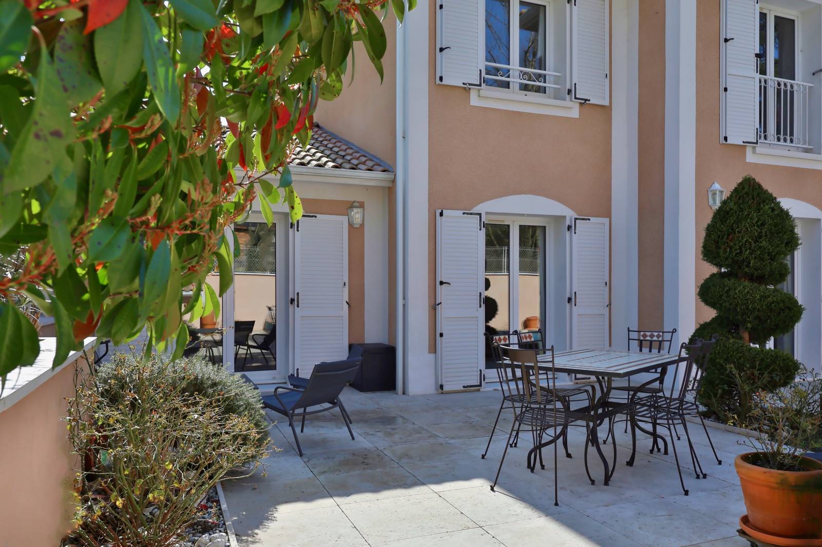 Maison LYON 9 avec piscine, limite Saint-Cyr-au-Mont-d'Or, maison plain-pied 4 ou 5 chambres terrain plat