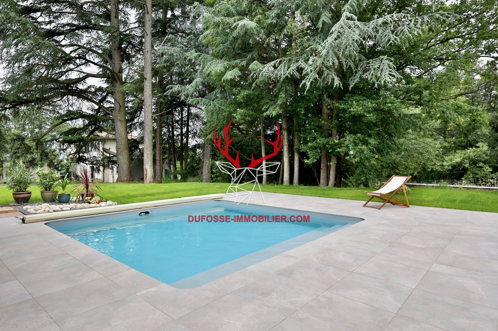 Piscine contemporaine