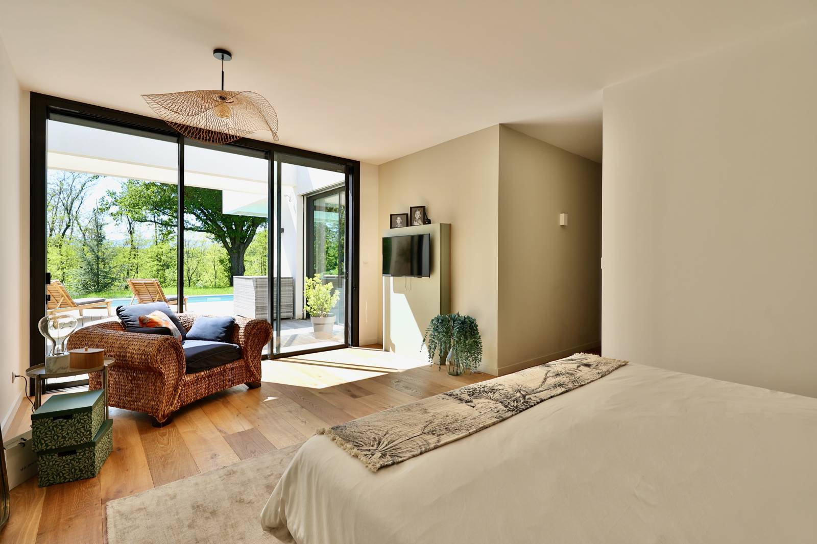 Maison contemporaine Tassin-la-Demi-Lune vue panoramique sur Saint-Genis les ollières, parquet, proche Charbonnières-les-Bains