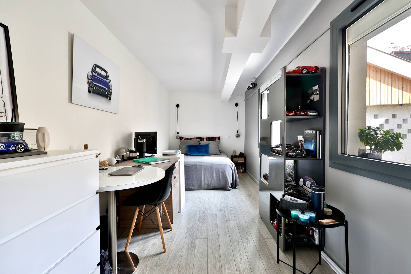 Villeurbanne, RARE maison/appartement atypique, avec patio et piscine chauffée, 4 chambres, grand sous-sol, au calme et au coeur de toutes les commodités