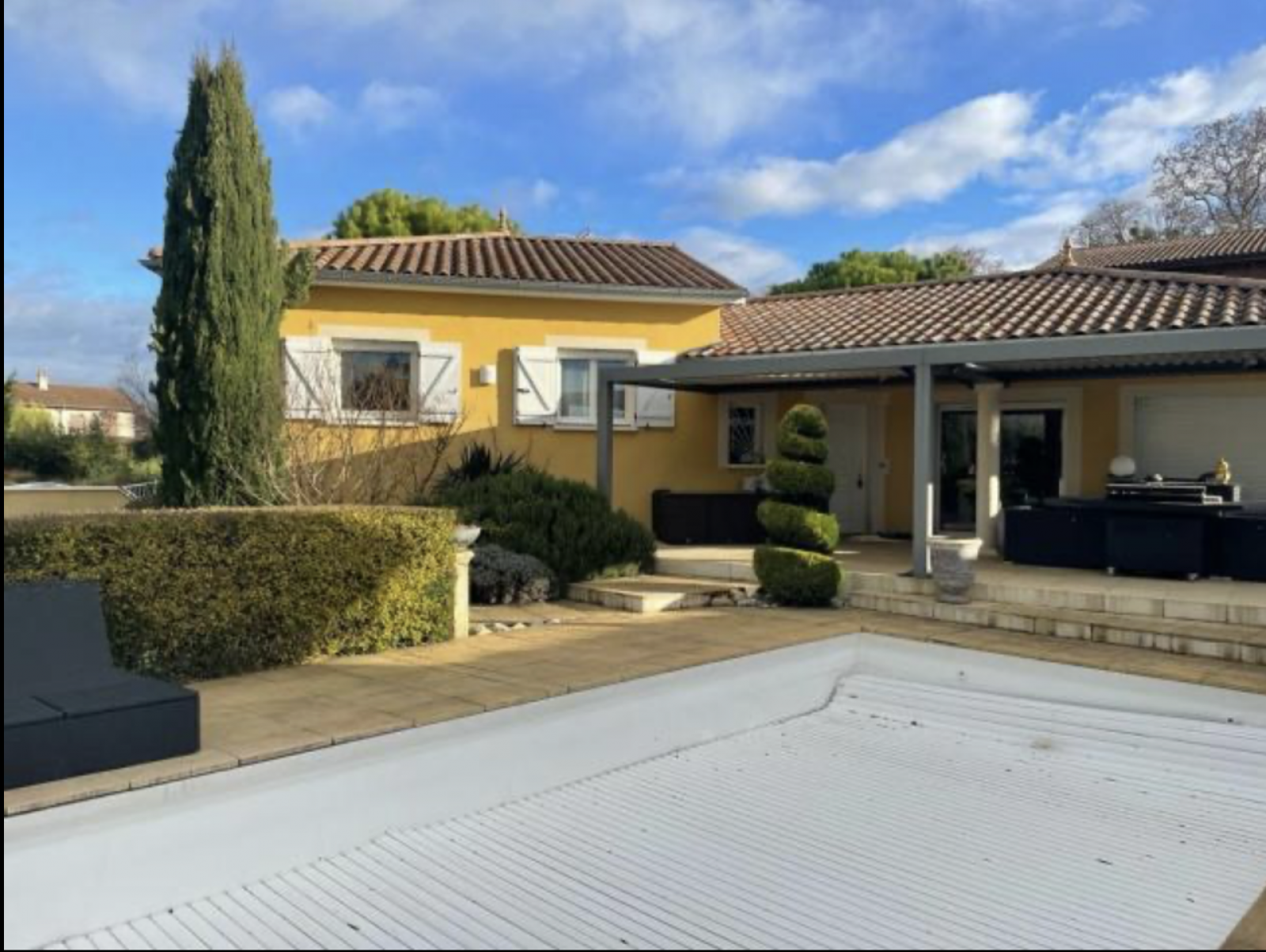villa en très bon état à vendre à Fareins