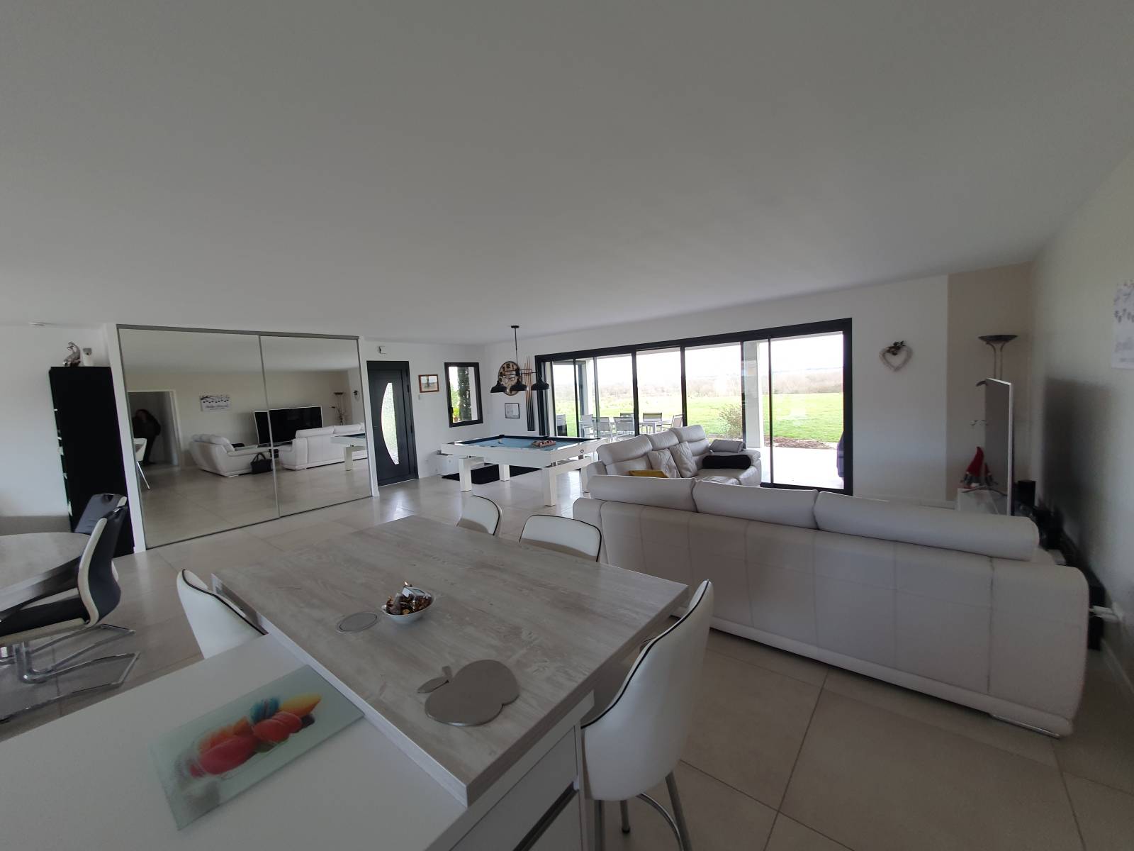 Villa sans travaux avec garage et parking 