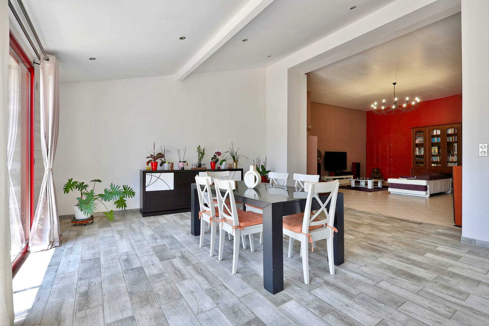 Maison de caractère de 465m2  à TRAMOLE