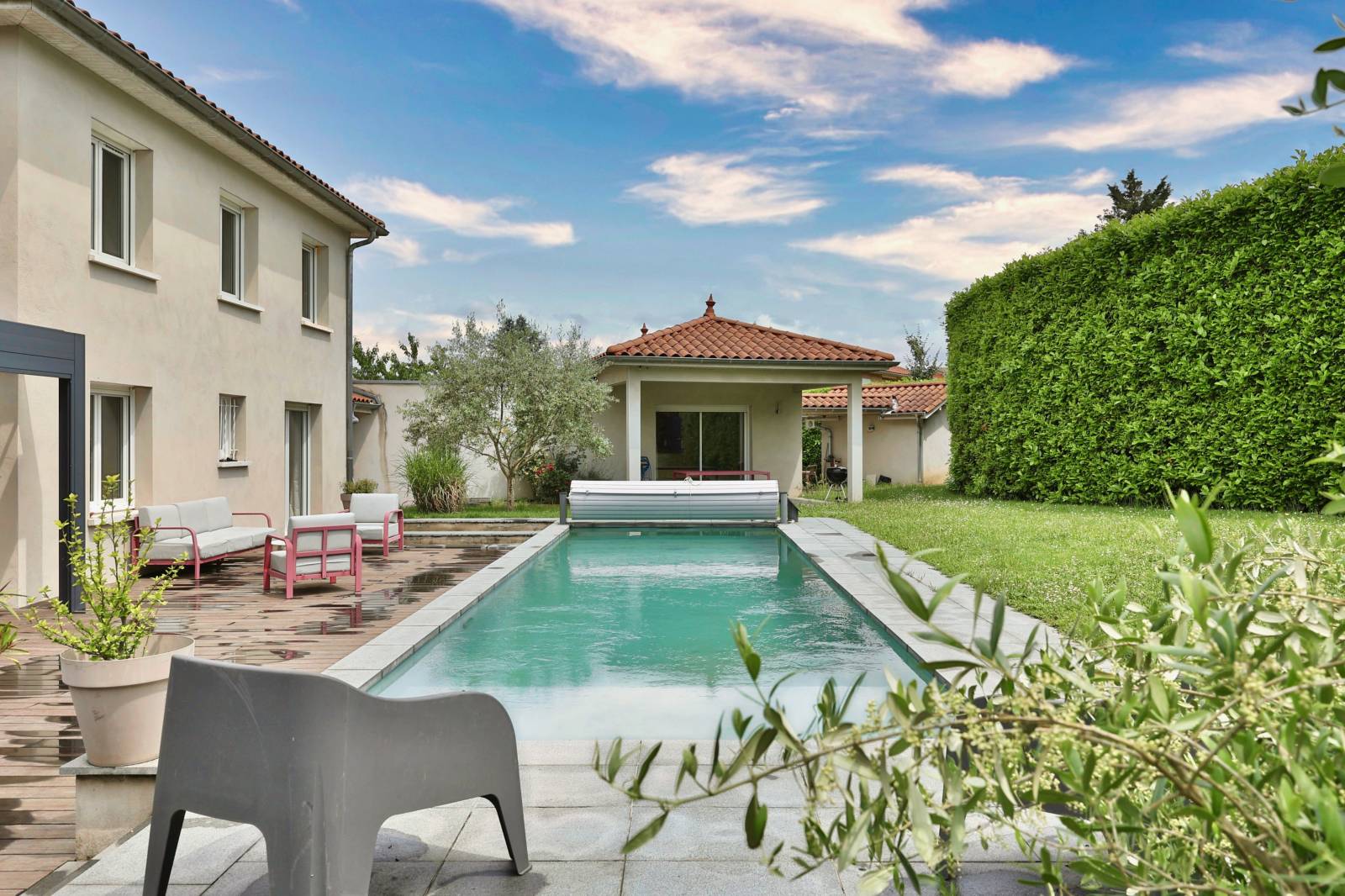 La Tour-de-Salvagny maison familiale 226 m² 5 chambres + bureau