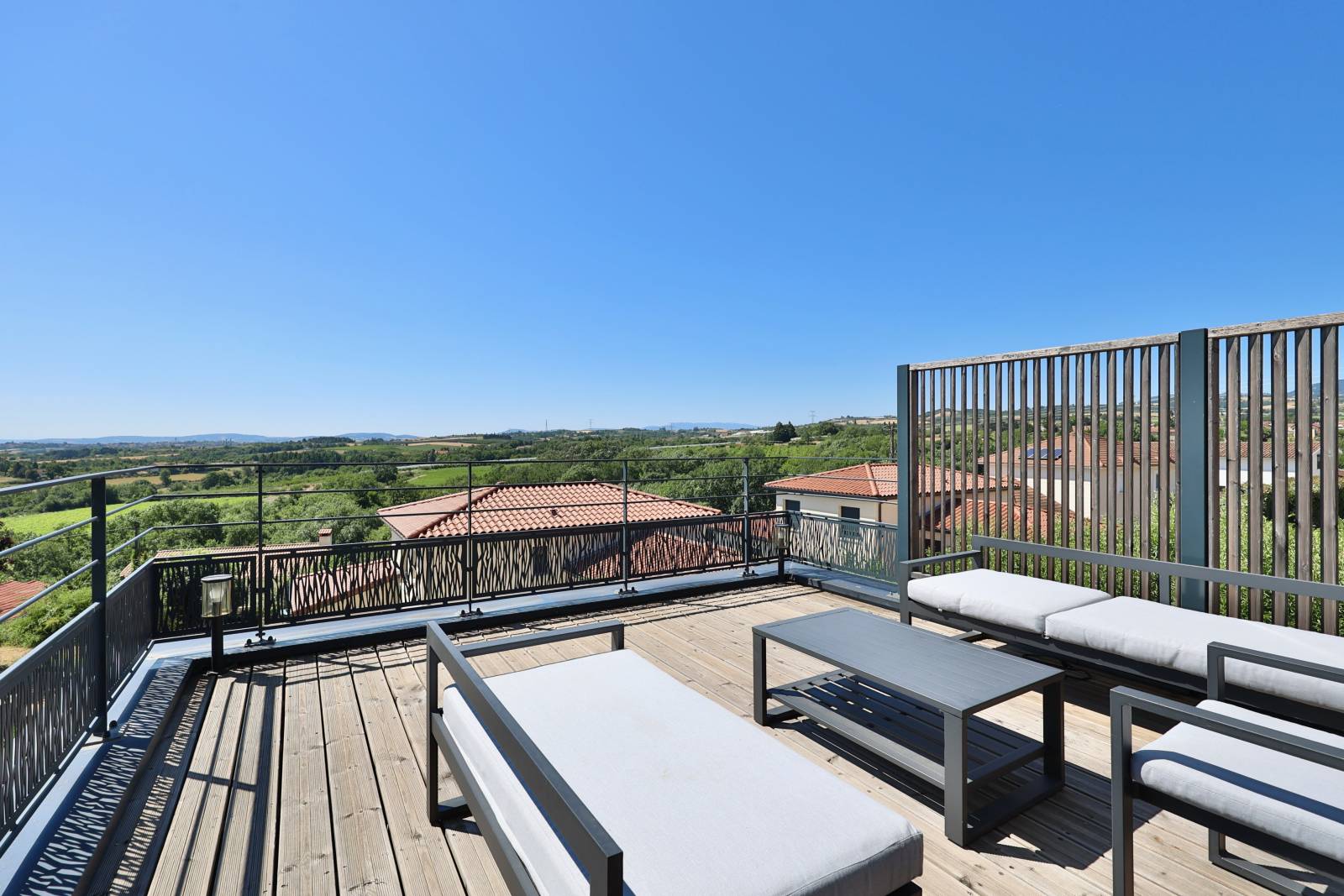 Soucieu-en-Jarrest, superbe villa contemporaine