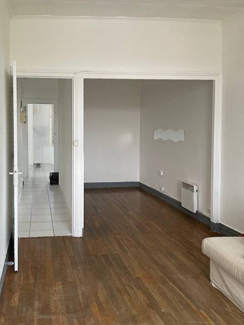 LYON 8 -T2  Traversant proche Monplaisir et Facultés de médecine