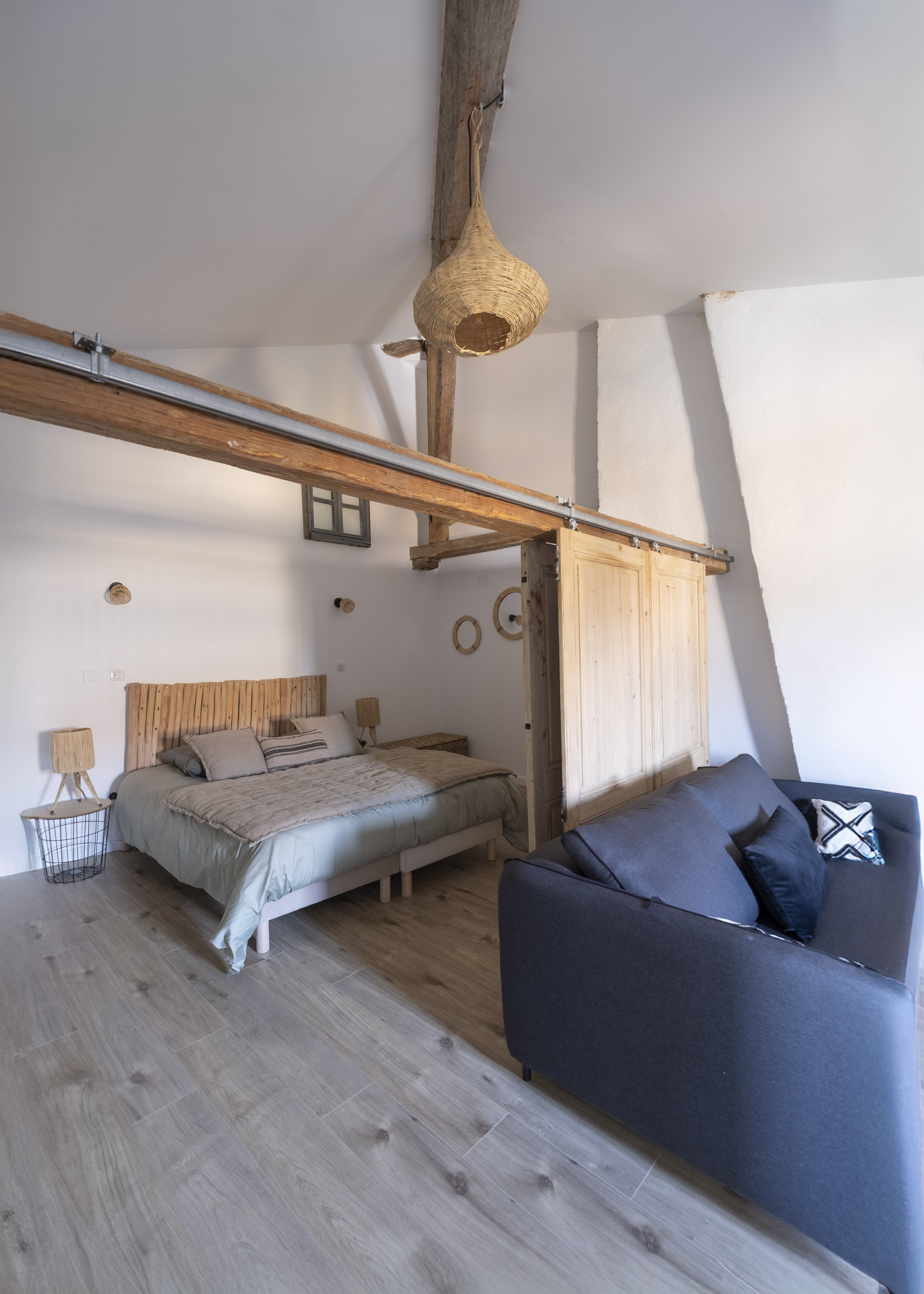 Charme de l'ancien - Parquet massif dans les chambres - Grands volumes