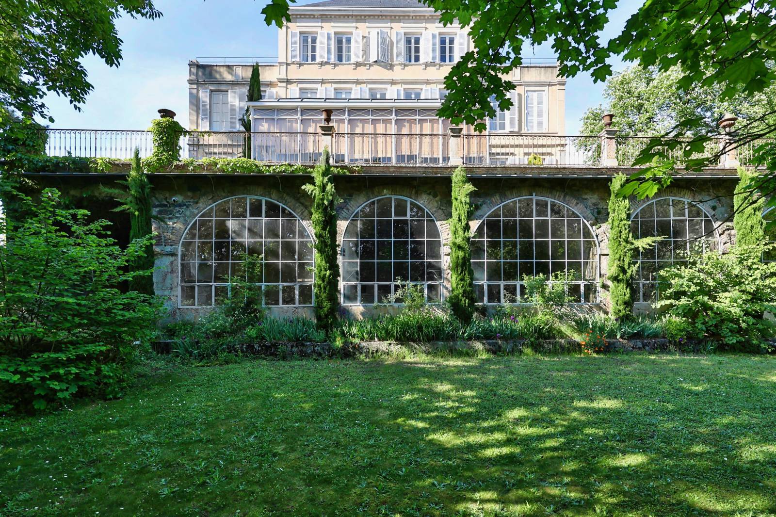Élégante Demeure au Cœur de la Nature