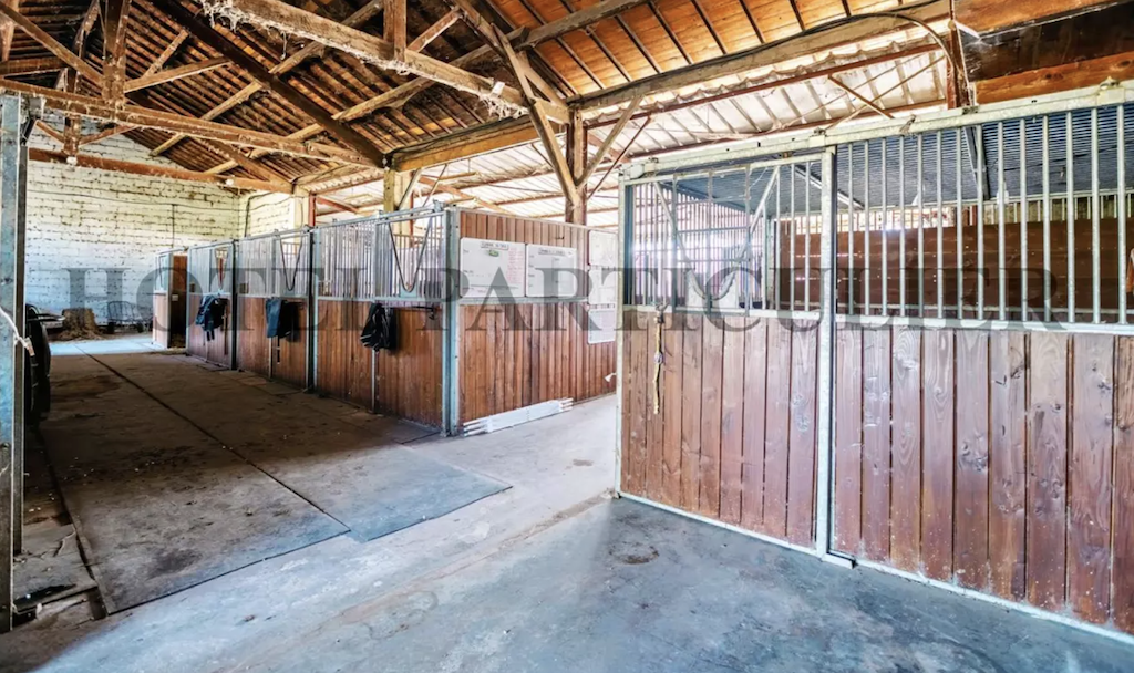 Saint-Rémy-de-Provence Propriété au calme campagne à vendre Terrain de 4,5 hectares