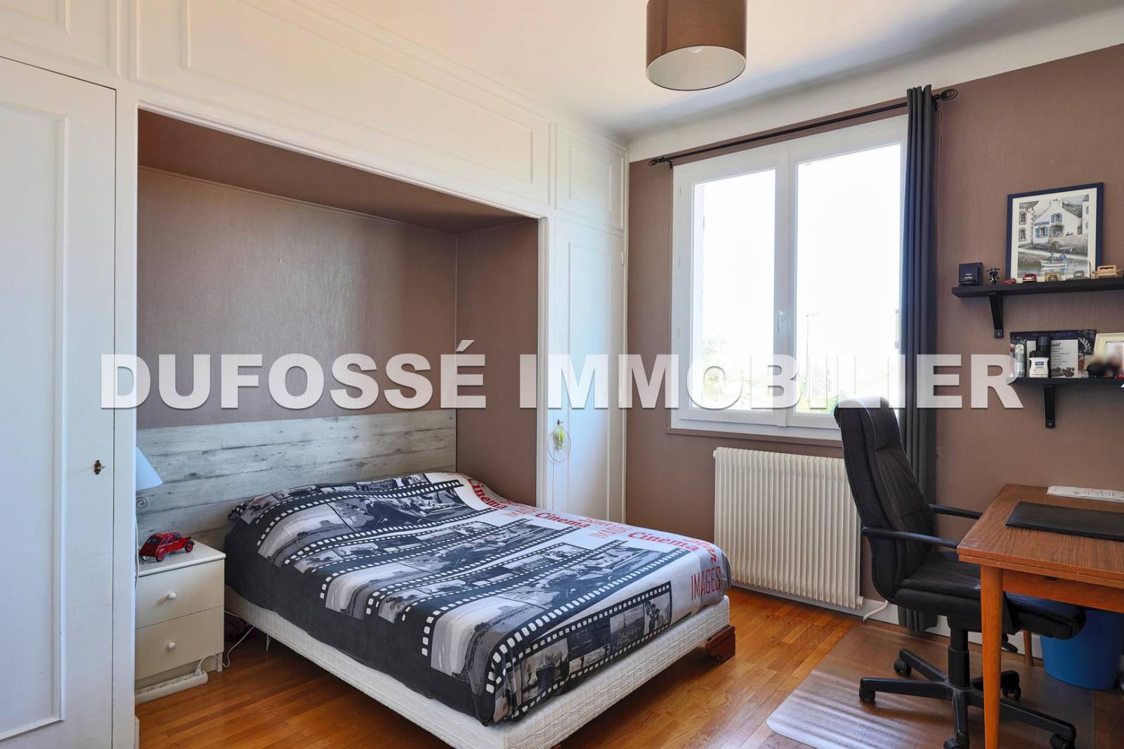 A vendre : maison 8 chambres proche Lyon avec terrasse plein sud