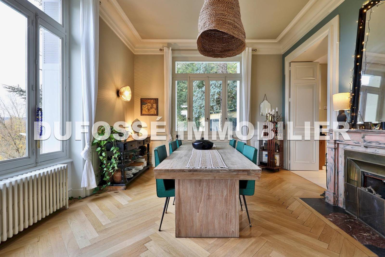 Propriété avec maison 5 chambres Caluire Vernay, parc de 7300m2, piscine chauffée, dépendance