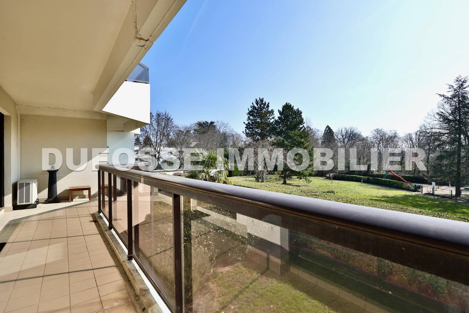 balcon sur Limonest avec vue Lyon 