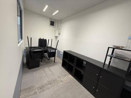 Vaulx-en-Velin, droit au bail d'un local de 105 m2
