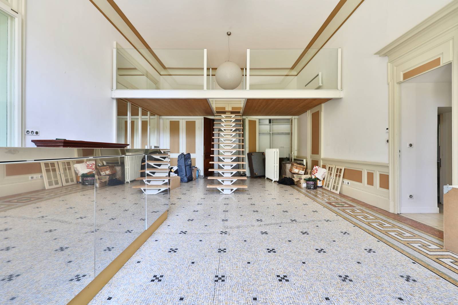 Saint-Germain-au-Mont-d'Or, lumineux T4 de 119 m2 avec jardin privatif dans un parc de 5 ha
