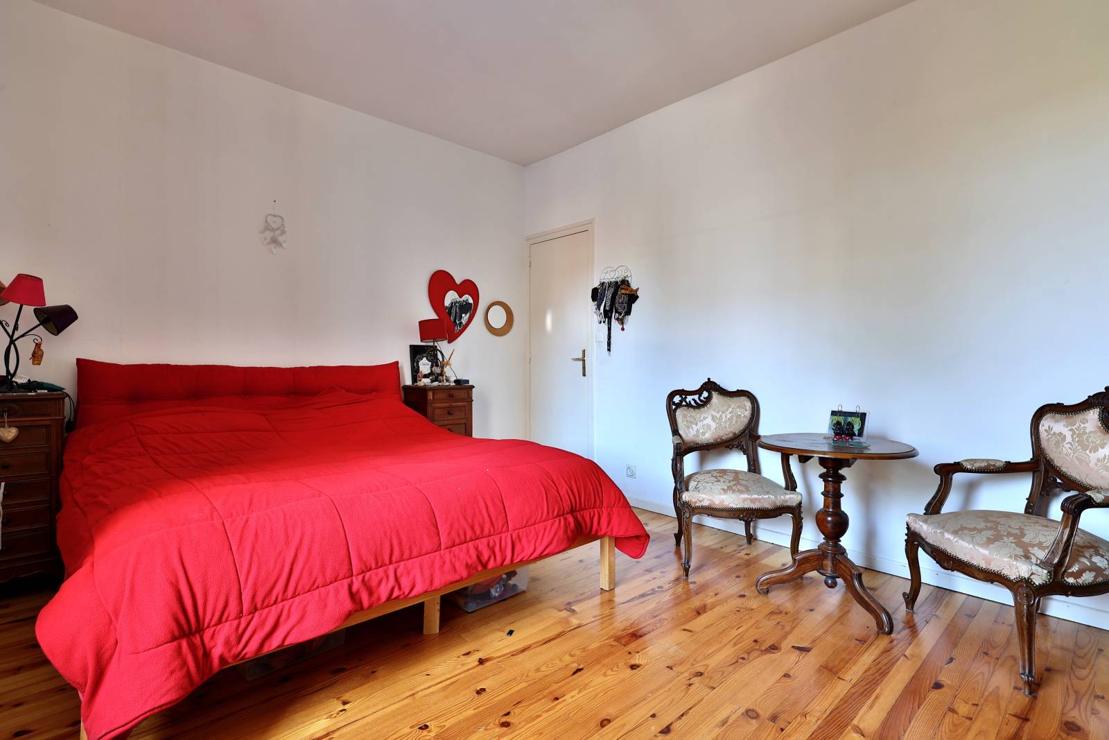 Maison individuelle sur trois niveaux et sous sol complet à Villeurbanne 