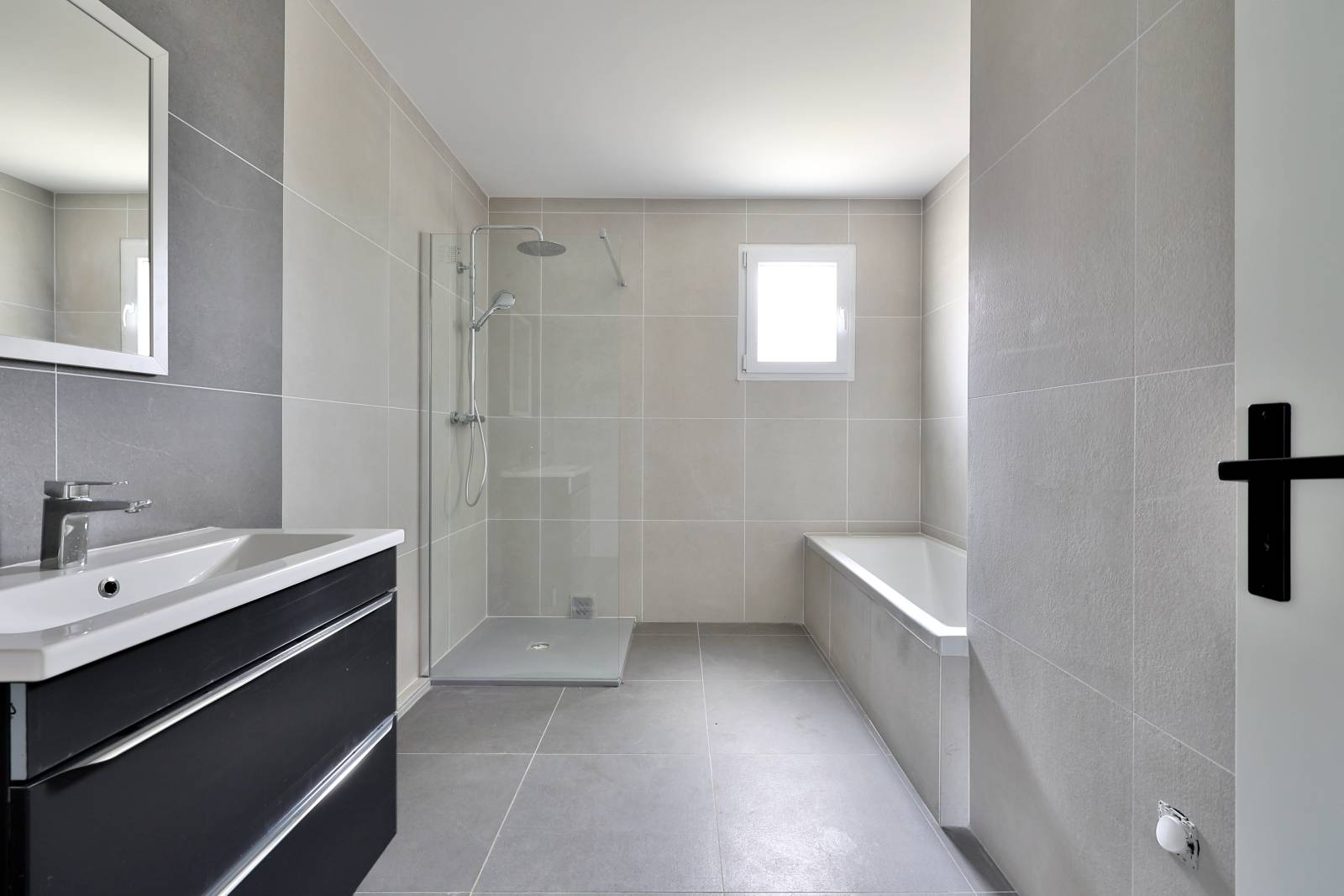 Charmante maison avec 3 chambres,un garage et jardin