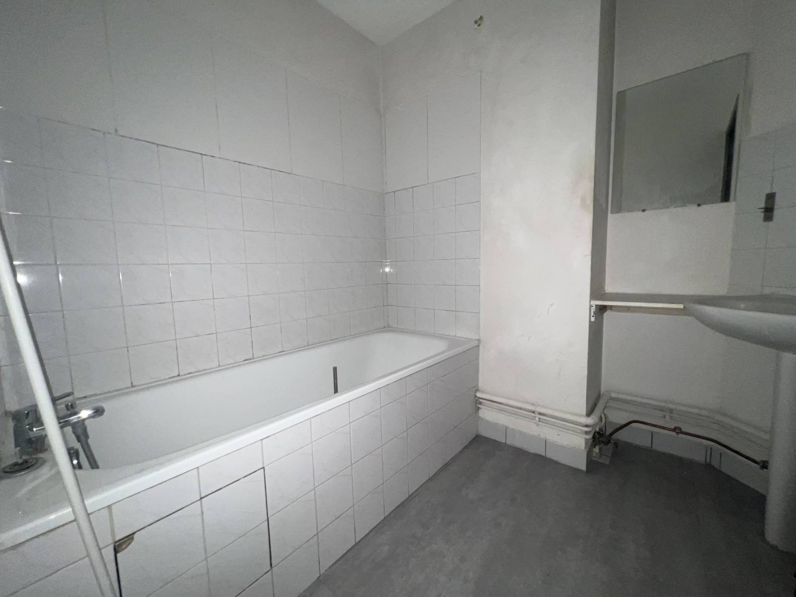 à vendre T2 vendu meublé proche Part Dieu à Lyon 3 