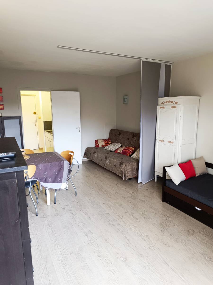 studio 4 courage's équipé disponible à l'achat 