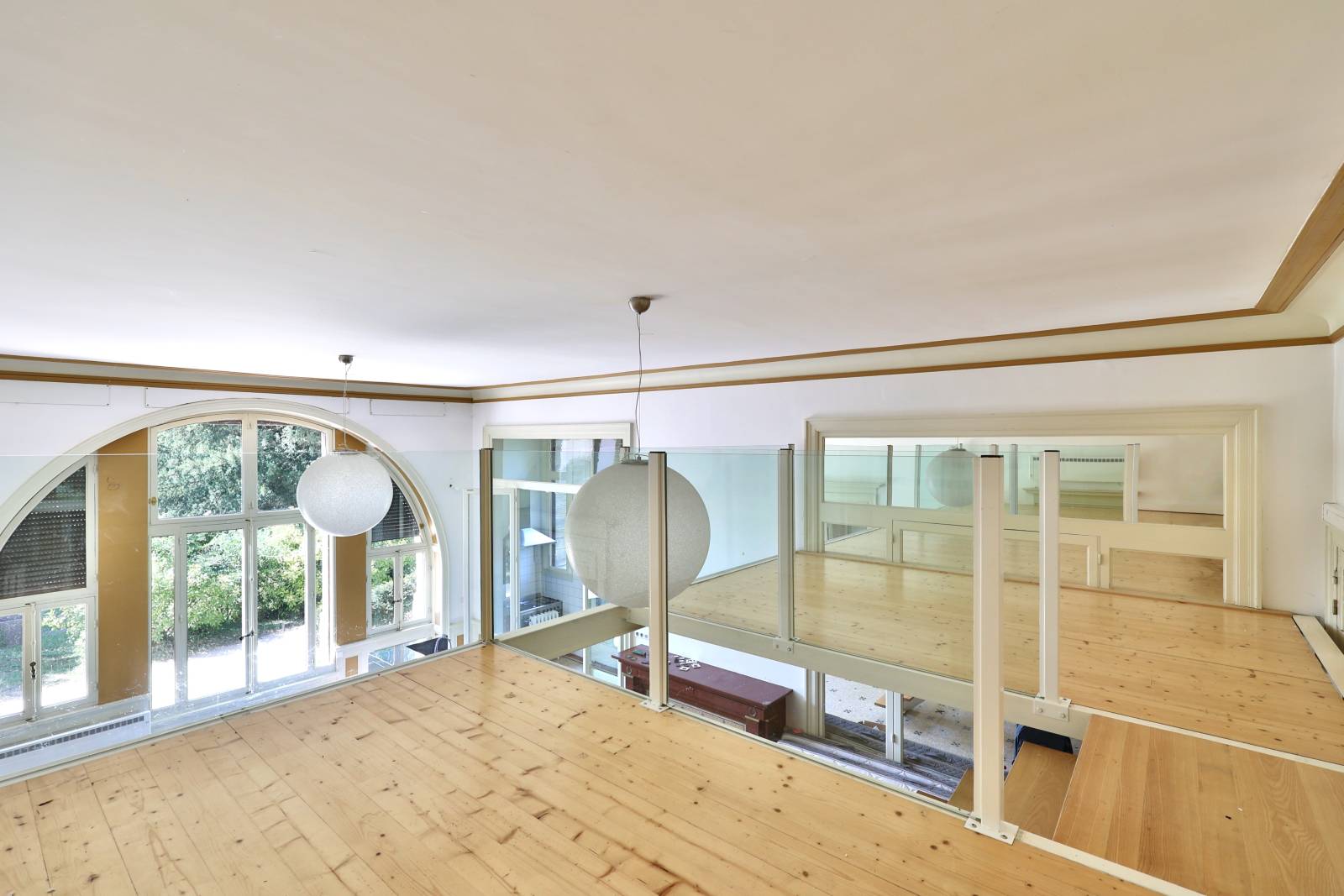 Saint-Germain-au-Mont-d'Or, lumineux T4 de 119 m2 avec jardin privatif dans un parc de 5 ha