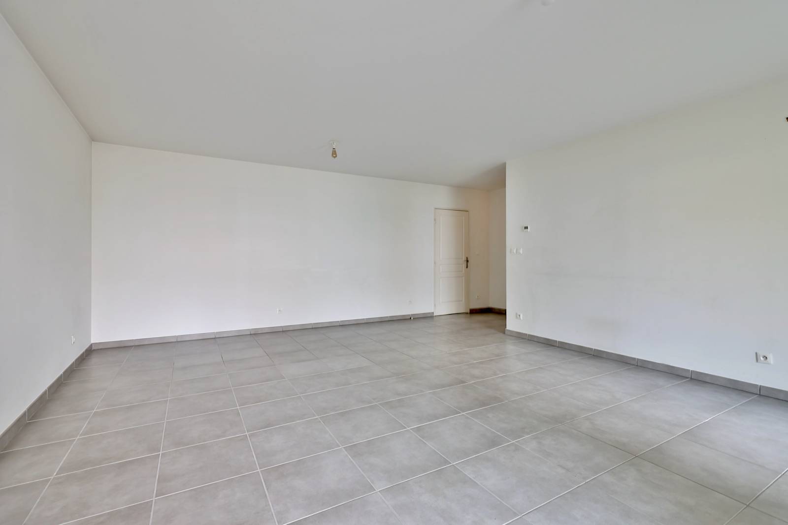 Ecully centre T4 92 m² - 2 terrasses + box PMR