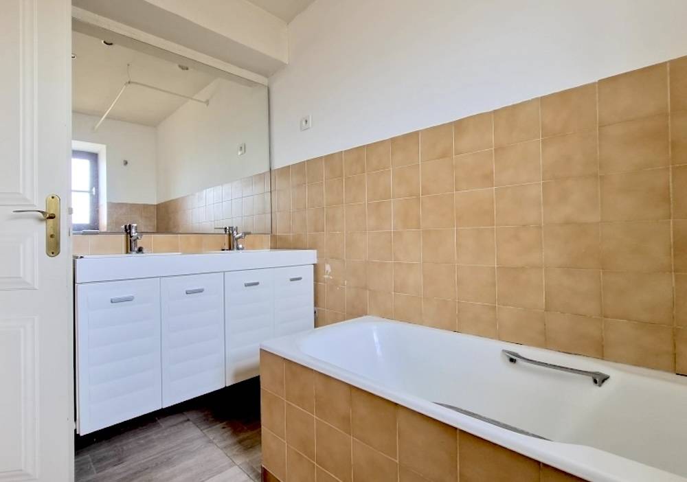 VEROSVRES - Maison de charme 4/5 ch 160 m² - Terrain 1839 m²