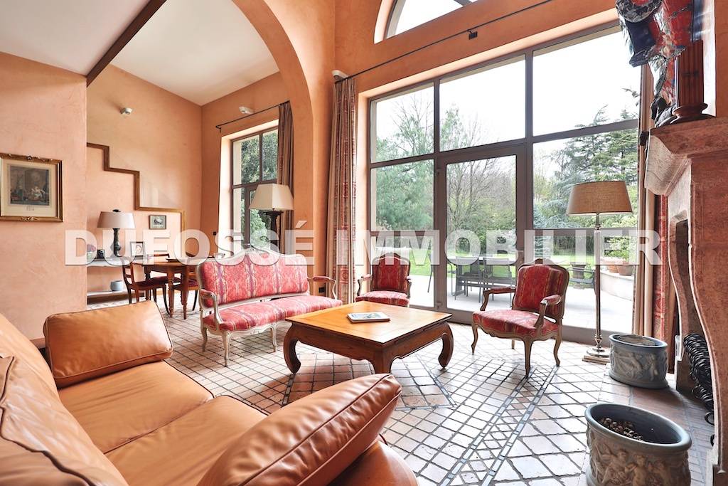 Villa Irigny calme sans vis à vis dépendances