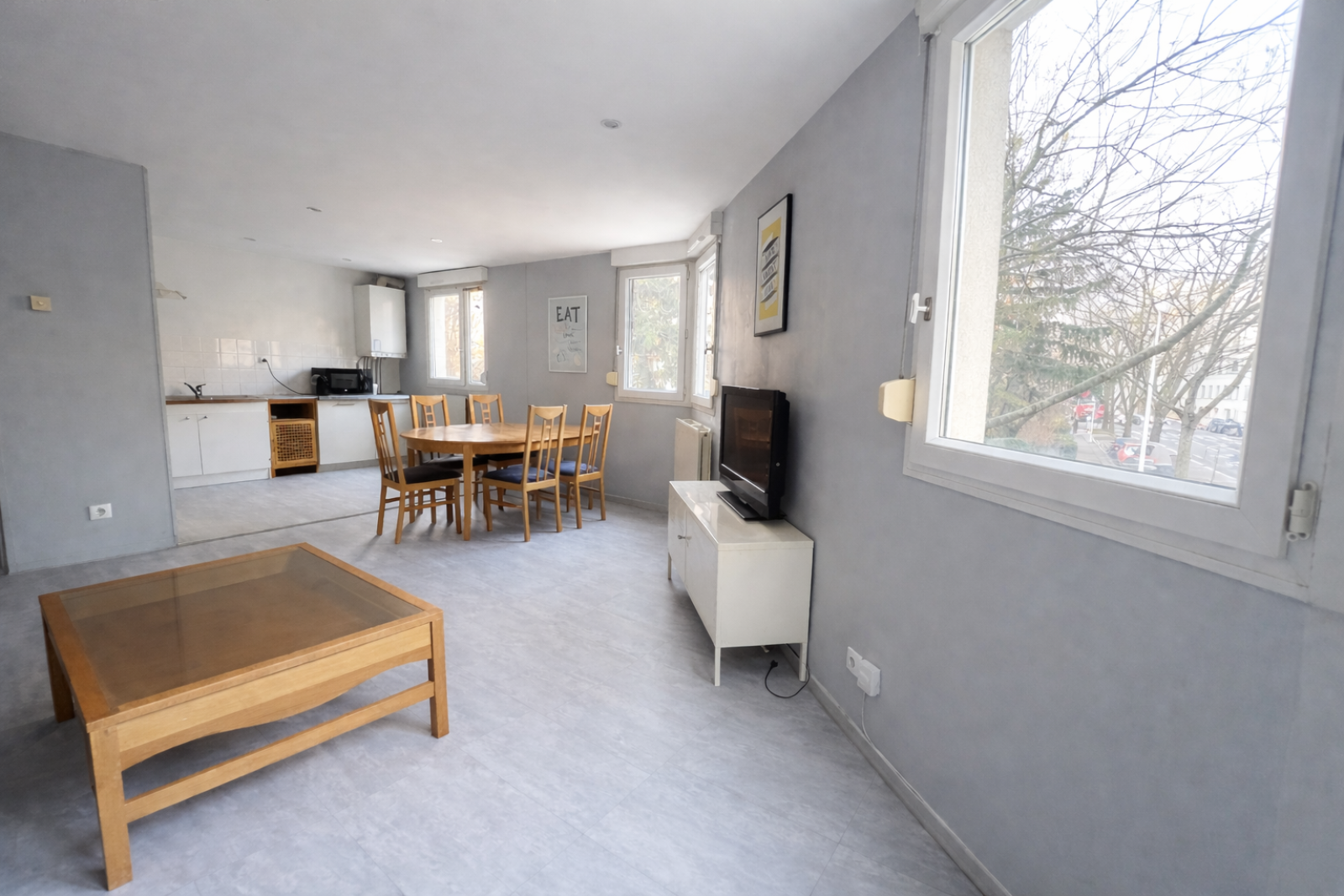 disponible à la vente T2 à Lyon 3 avec cave et box fermé 