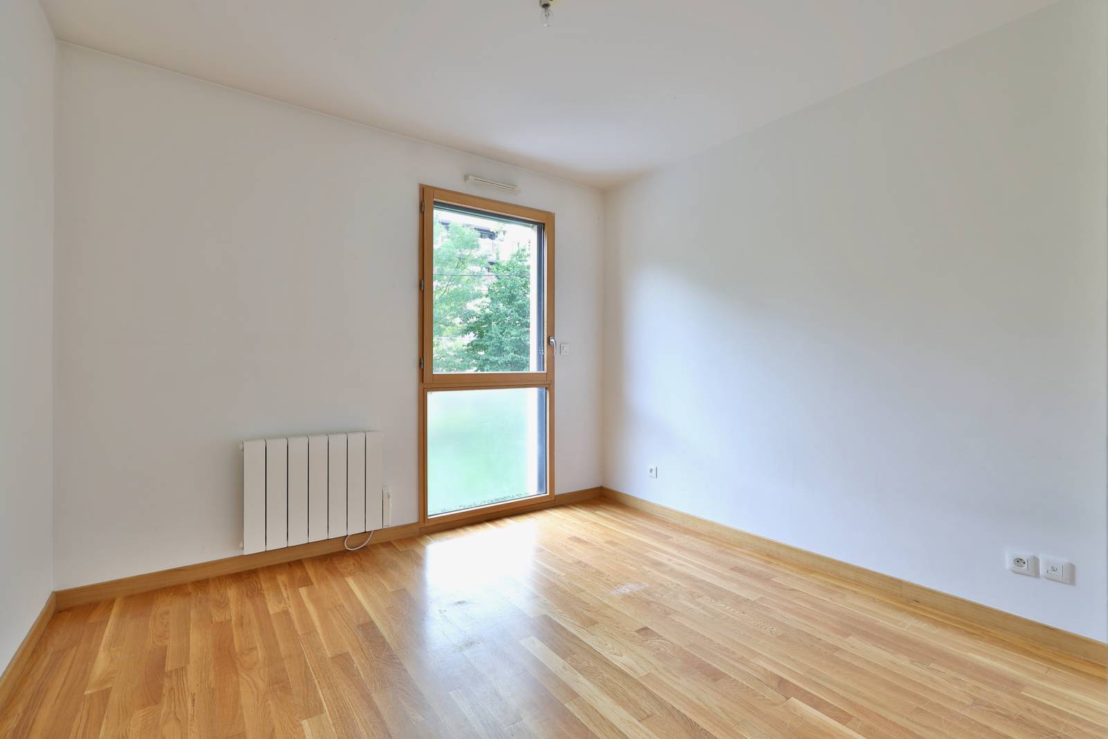 Ecully centre T4 92 m² - 2 terrasses + box PMR