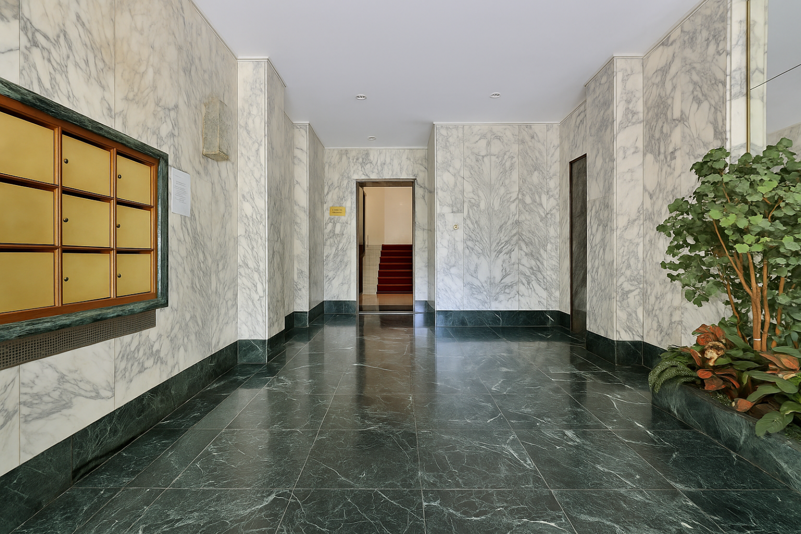 Lyon 06, Appartement 98 m2 Bd des Belges avec garage fermé