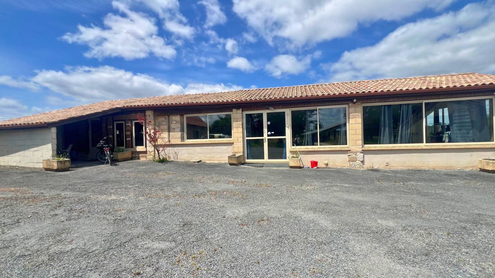 Structure équestre à vendre en Lot-et-Garonne