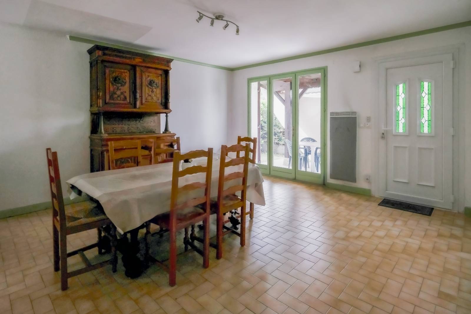 Jassans-Riottier  villa 3 chambres sur les hauteurs