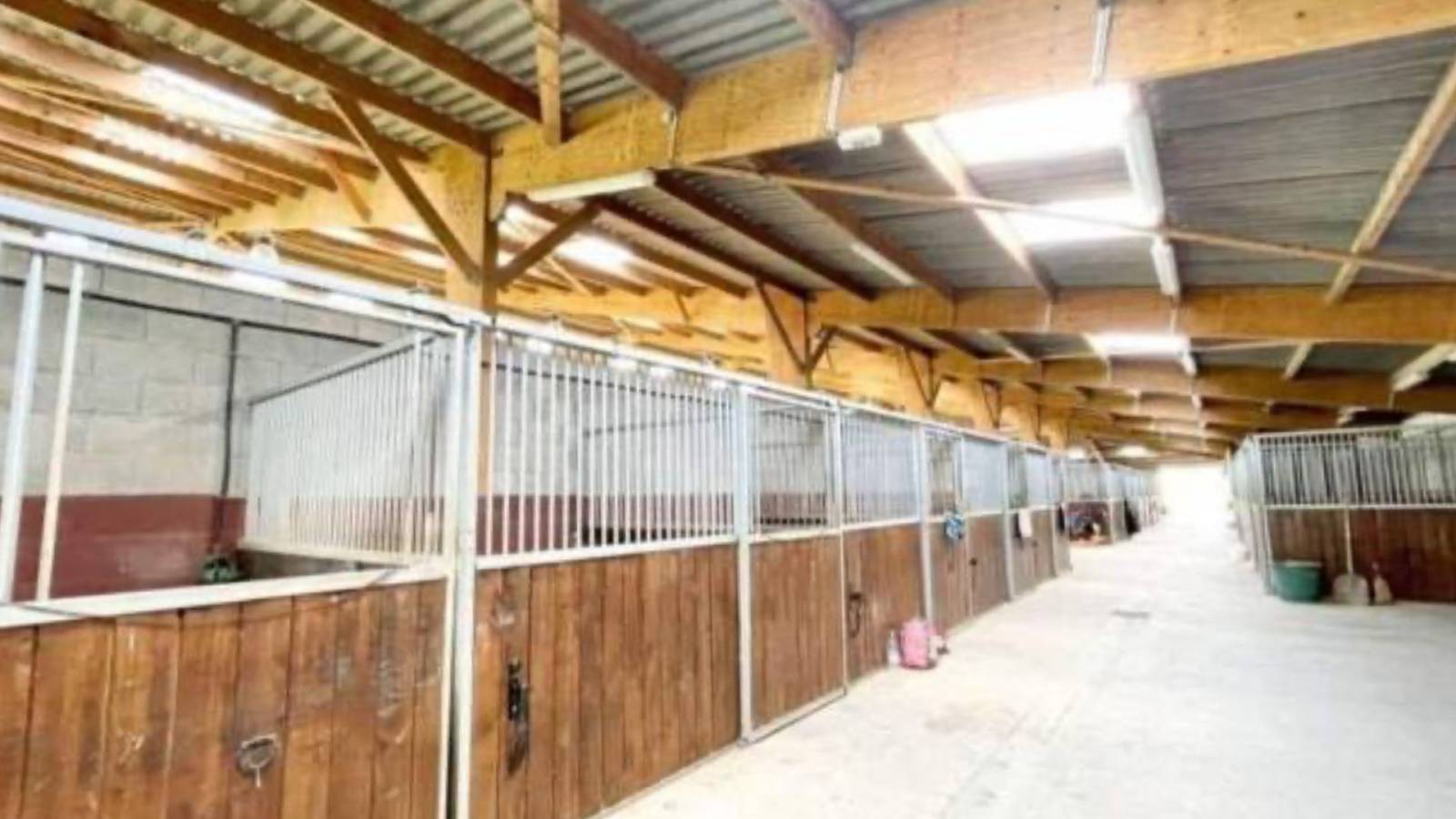 Structure équestre à vendre en Nouvelle-Aquitaine