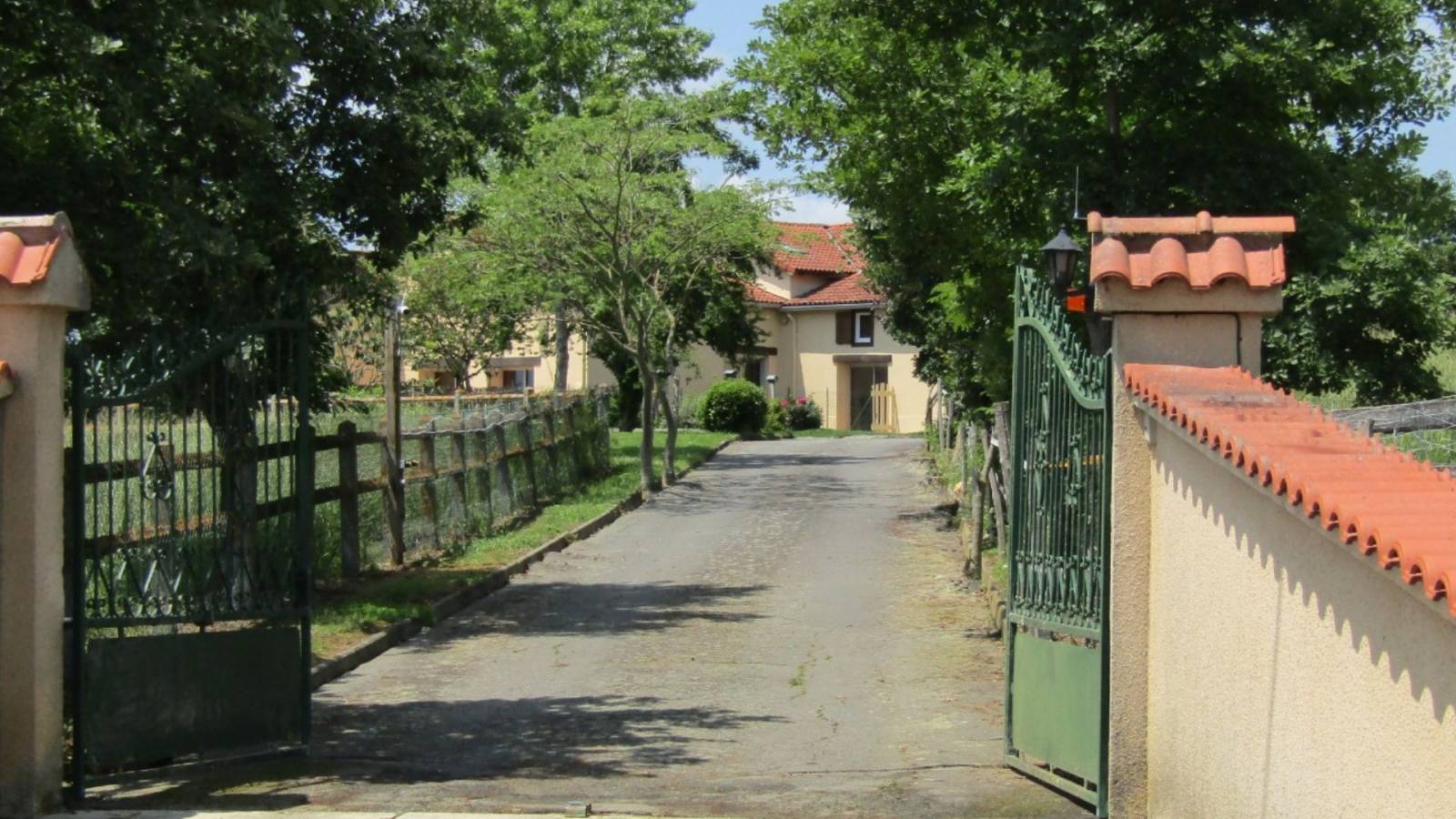 Haute-Garonne : propriété d’exception de 22 hectares au pied des Pyrénées