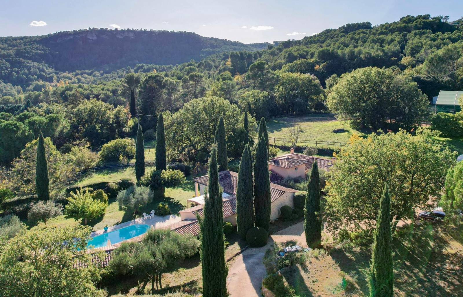 Ravissante propriété équestre de 2 hectares située dans le Haut-Var