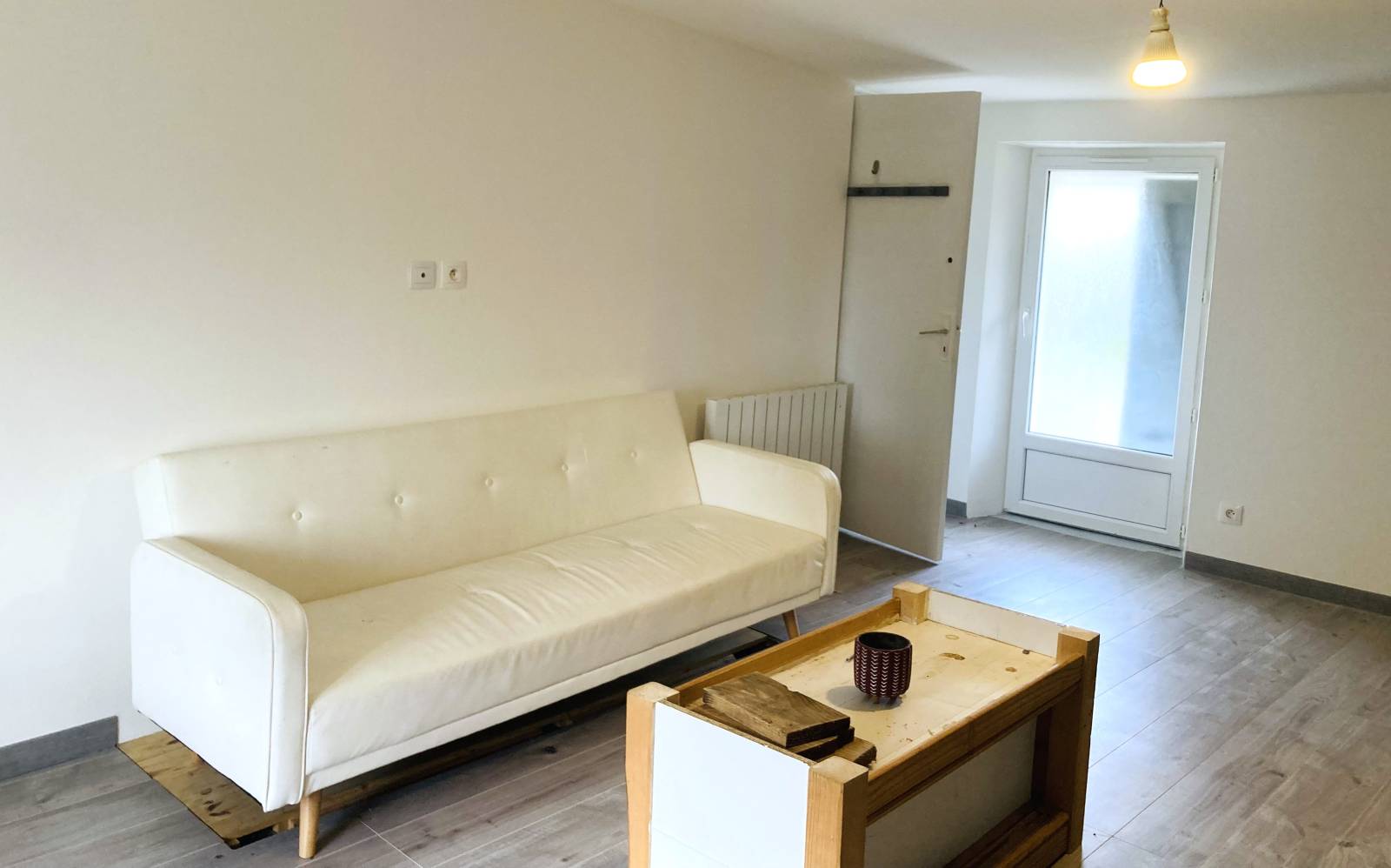 Secteur verdoyant - Belle maison 170m² avec piscine et dépendances - Villeneuve-de-Marc