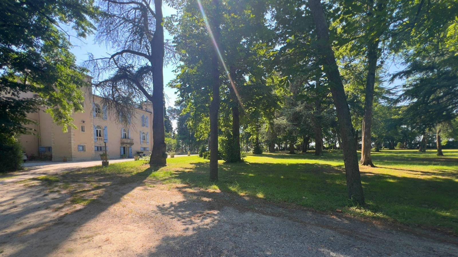 Somptueux Domaine équestre situé dans l'Aude