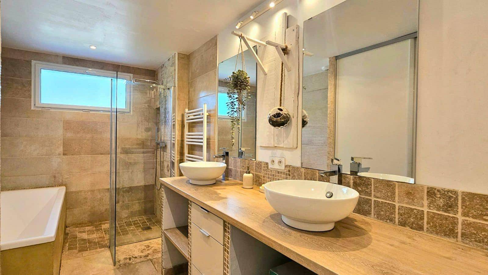 Propriété équestre de 5,7 hectares située dans les Bouches-du-Rhône