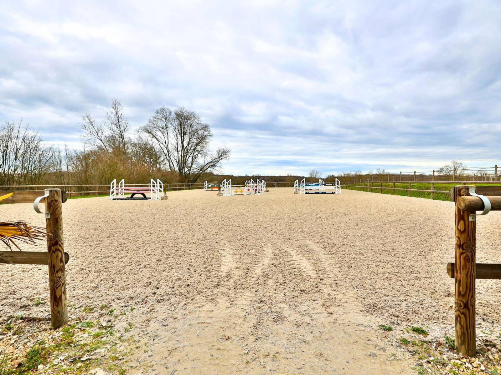 Coup de Coeur : Propriété équestre clé en main de 3.5 hectares située dans l'Ain