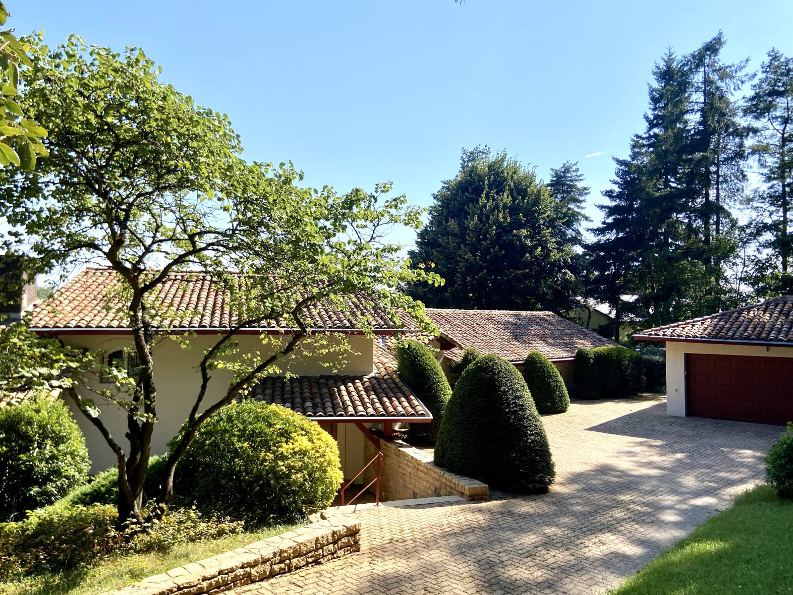 Maison et propriété d'exception dans les Monts d'Or, Limonest 6 chambres, au calme, nature envoronnement