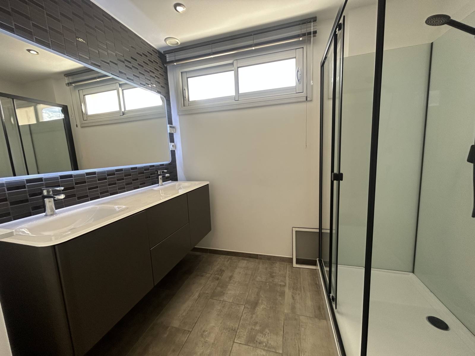 Tassin-la-Demi-Lune , Appartement 4 pièce(s) 94 m2