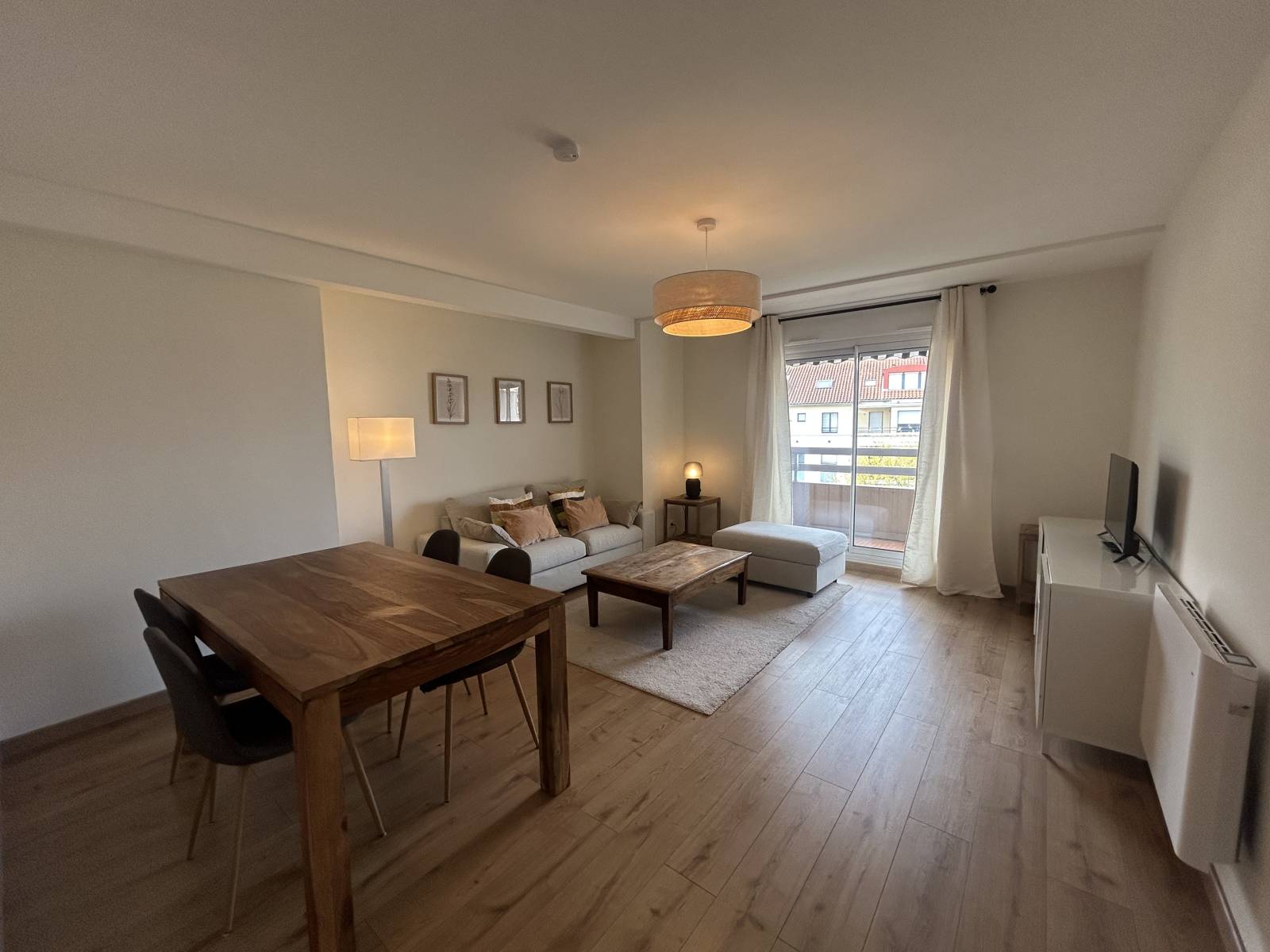 Tassin-la-Demi-Lune , Appartement 4 pièce(s) 94 m2